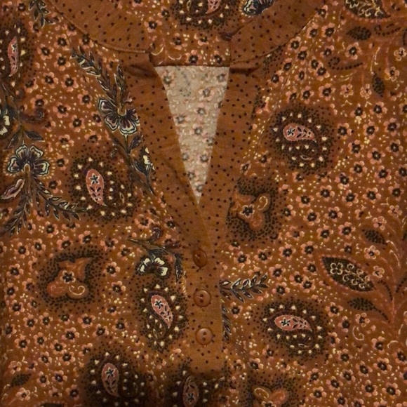 Soft printed long sleeve with thumb slots- XL - Picture 2 of 6